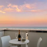 Hotel Columbia Frontemare 3*