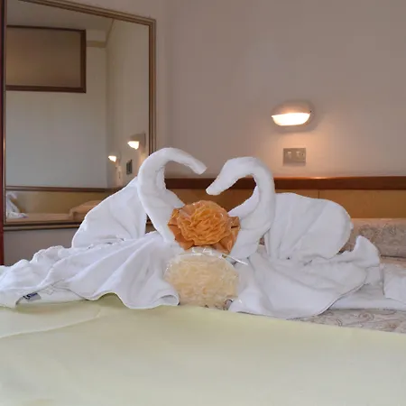 Columbia Frontemare 3*