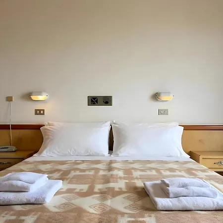 Columbia Frontemare 3* Rimini