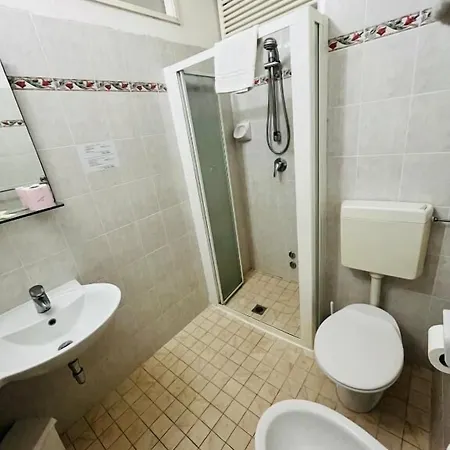 Columbia Frontemare 3* Rimini