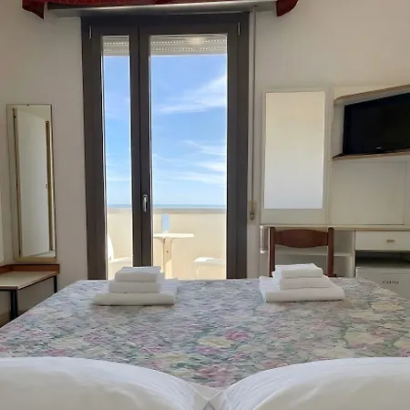 Columbia Frontemare 3*