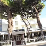 Columbia Frontemare Rimini