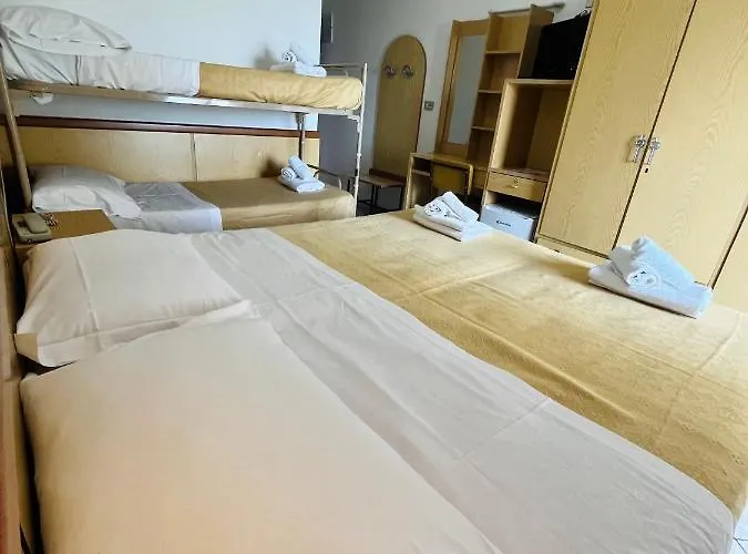 Columbia Frontemare 3* Rimini