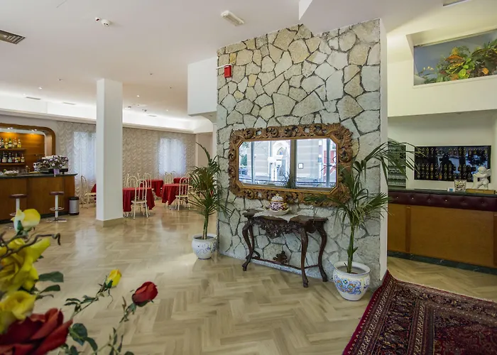 Hotel Columbia Frontemare 3*