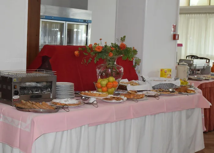 Hotel Columbia Frontemare 3*