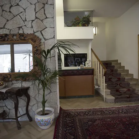 Columbia Frontemare Hotel Rimini