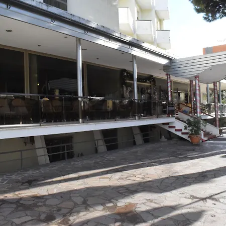 Columbia Frontemare Hotel Rimini