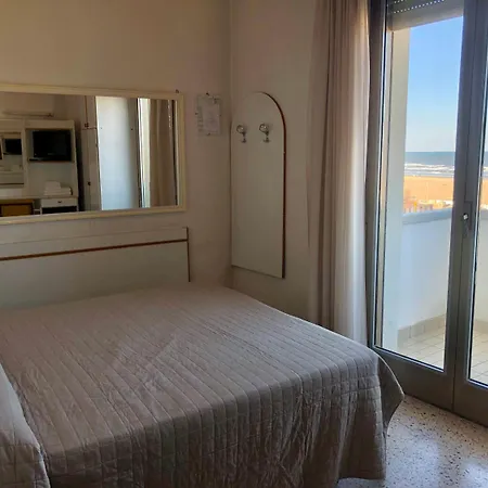 Columbia Frontemare 3*