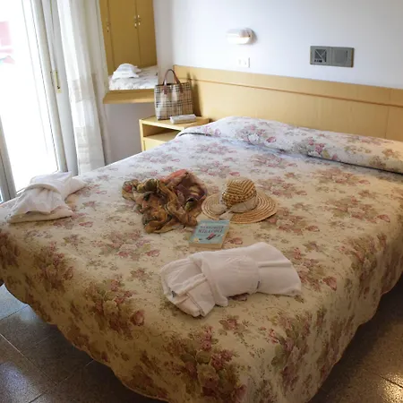 Columbia Frontemare 3* Rimini